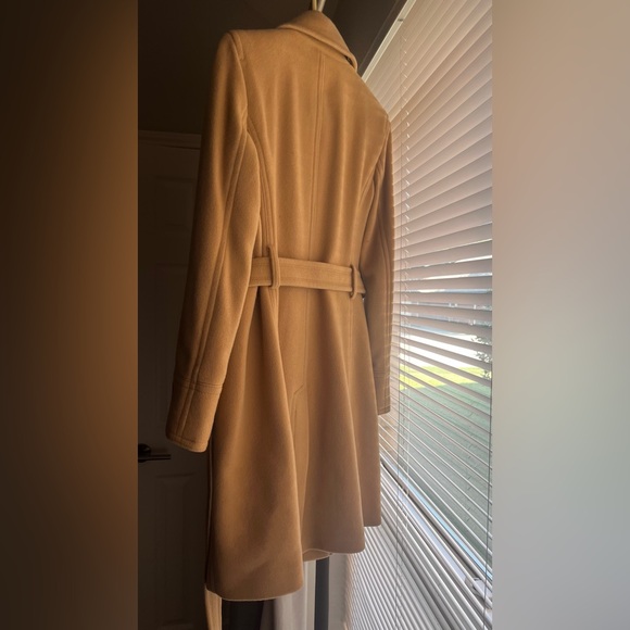 DKNY Cashmere Coat in Tan. Size 4 - Picture 4 of 5